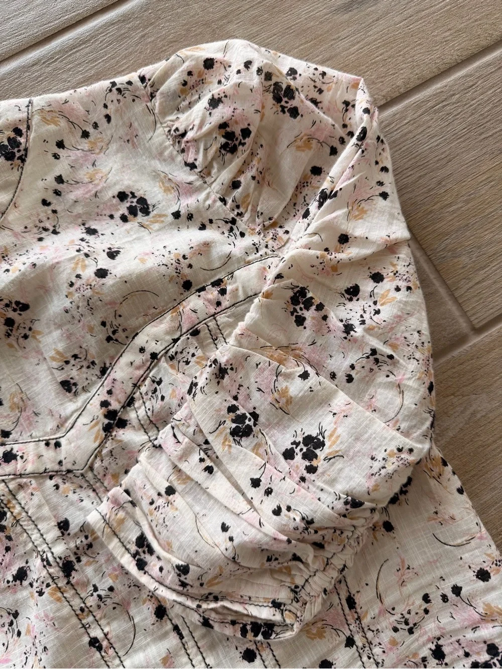 NWOT Free People Cream Floral Splatter Puff Sleeve Crop Top